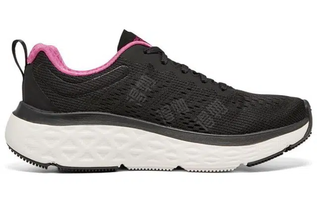Skechers Max Cushioning Delta
