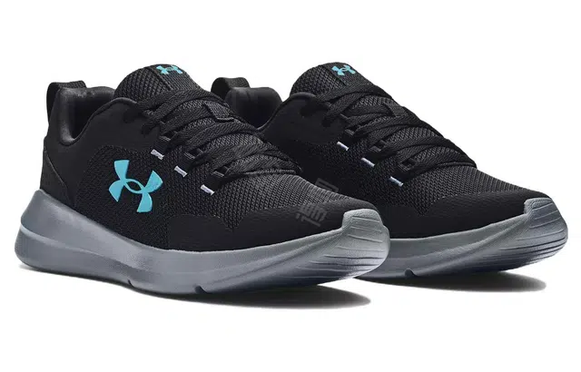 Under Armour Essential