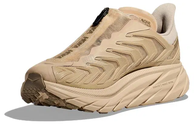 HOKA ONE ONE Project Clifton