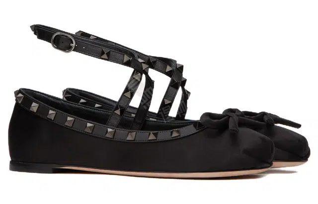 Valentino Rockstud