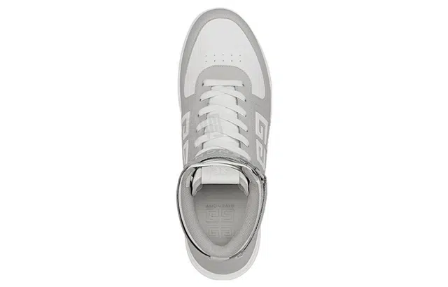 GIVENCHY G4