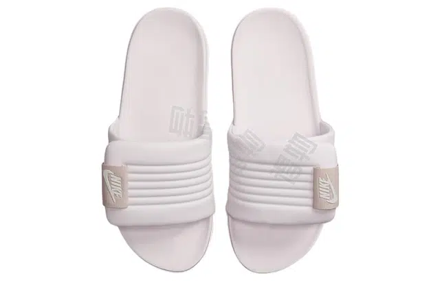 Nike Offcourt Adjust