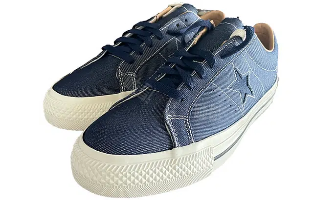 Converse One Star