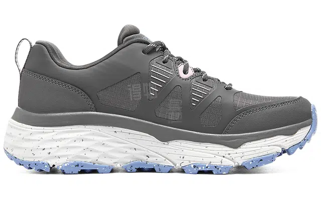 Skechers Max Cushioning
