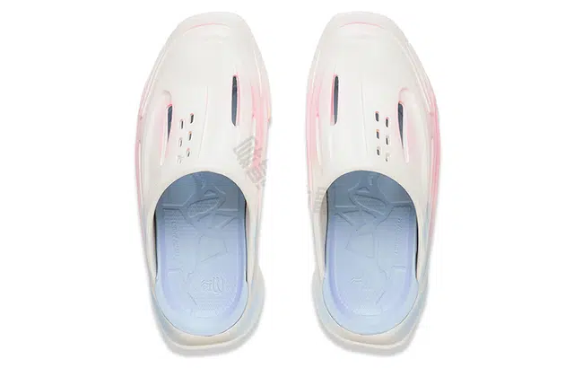 LiNing CF slipper