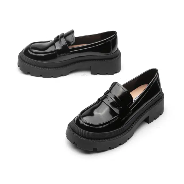 TOOMANYSHOES PU