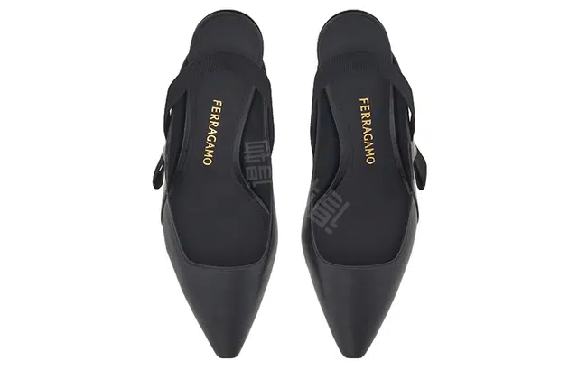 FERRAGAMO Vara 5.5cm