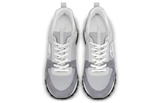 LOUIS VUITTON Run Away