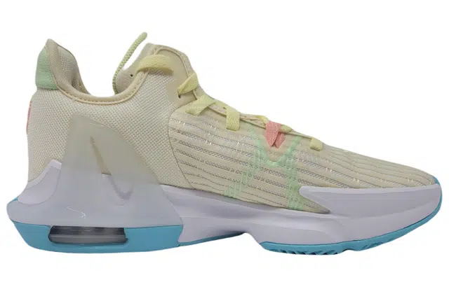 Nike Witness 6