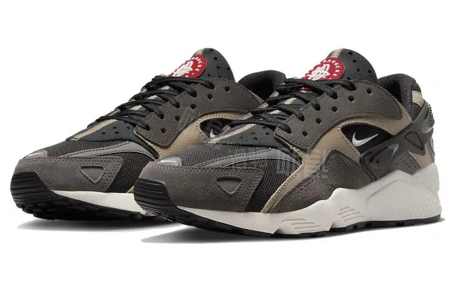Nike Air Huarache Runner