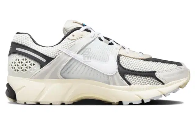 Nike Air Zoom Vomero 5 White Black