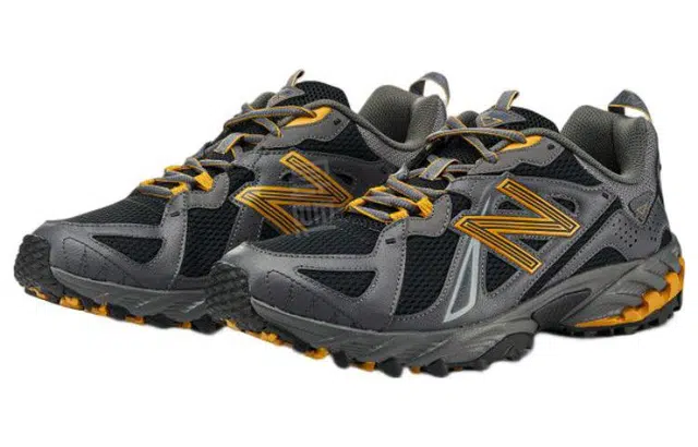 New Balance 610T Black Yellow