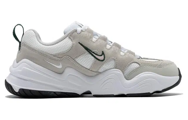 Nike Tech Hera