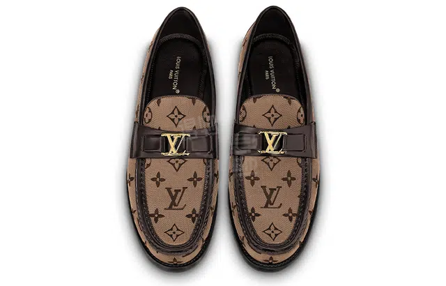 LOUIS VUITTON Major