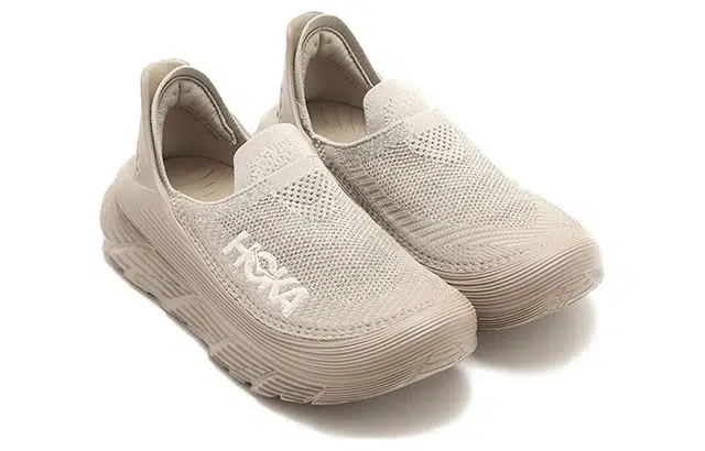 HOKA ONE ONE Restore TC