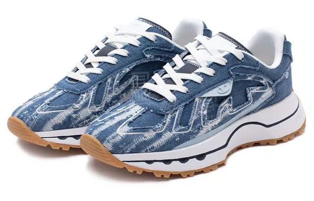 Champion Retro Sports TronRunner 1