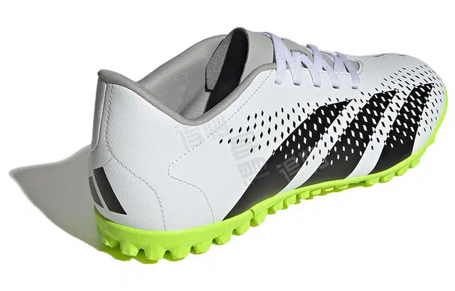 adidas Predator Accuracy.4 PU