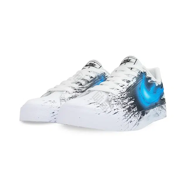 Nike Court Royale