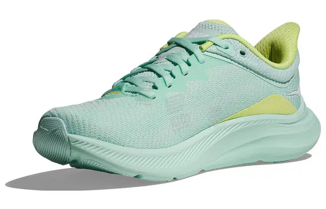 HOKA ONE ONE
