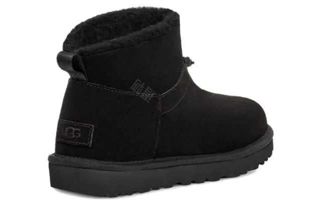 UGG
