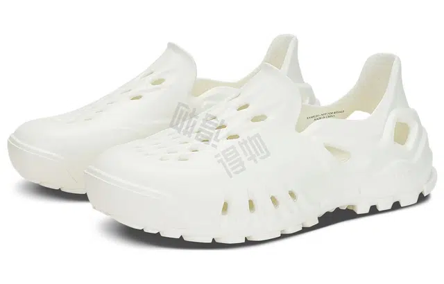 Vans AMZN PACU
