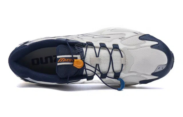 Mizuno Wave Solar V2