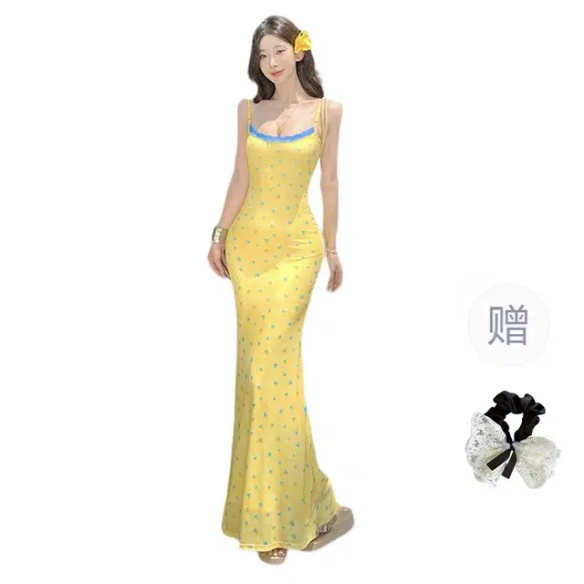 涂诗菲 度假气质多巴胺撞色碎花蕾丝边拼接吊带连衣裙 女款