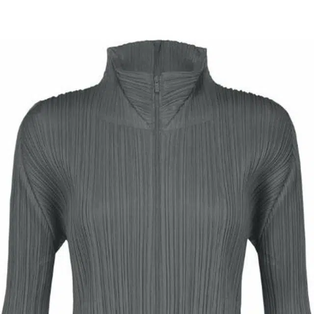 PLEATS PLEASE ISSEY MIYAKE FW22