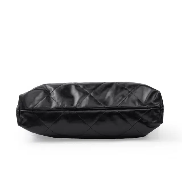 CHANEL 22Bag Tote