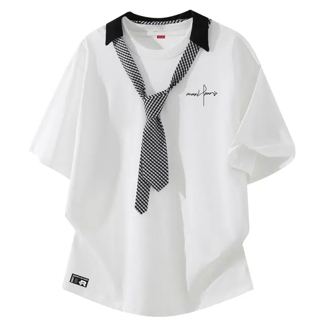 maxim's de paris LogoT