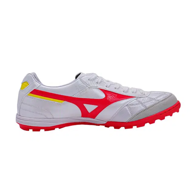 Mizuno Morelia TF
