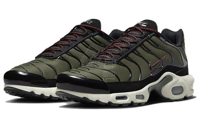 Nike Air Max Plus