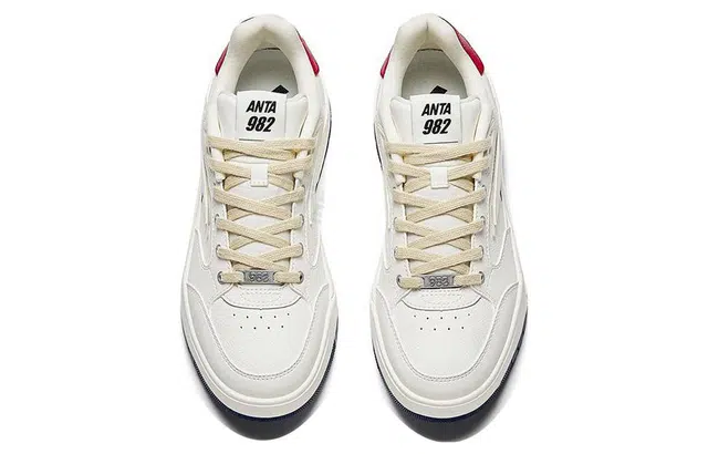 Anta 982