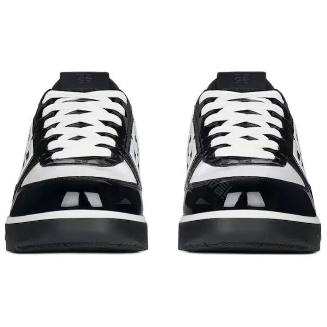 GIVENCHY
