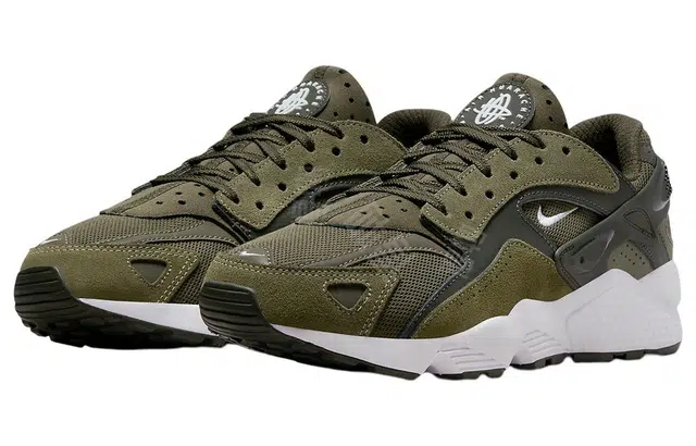 Nike Air Huarache Runner