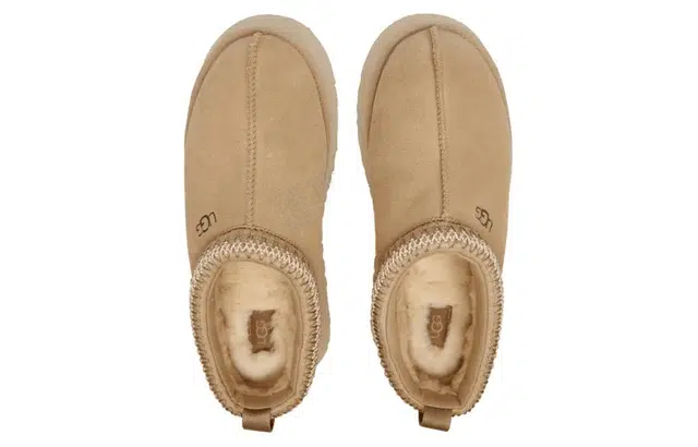 UGG