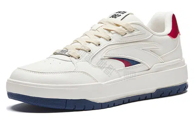 Anta 982