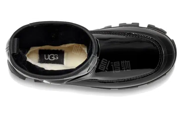 UGG