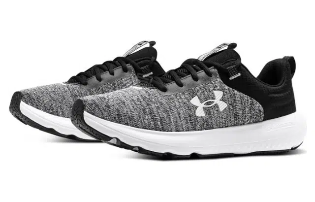 Under Armour Charged Revitalize