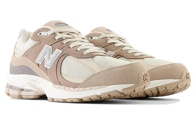 New Balance NB 2002R