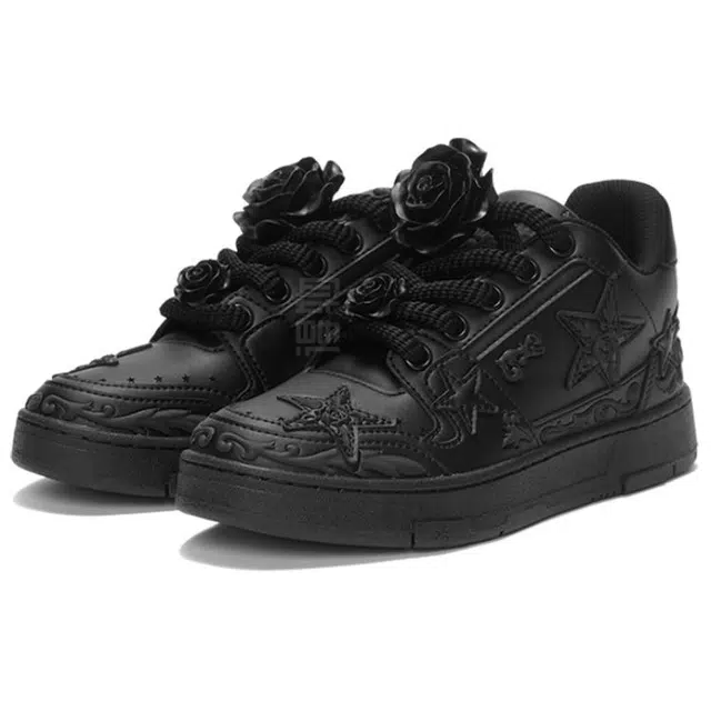 Love me later x KAALIXTO Embossed rose