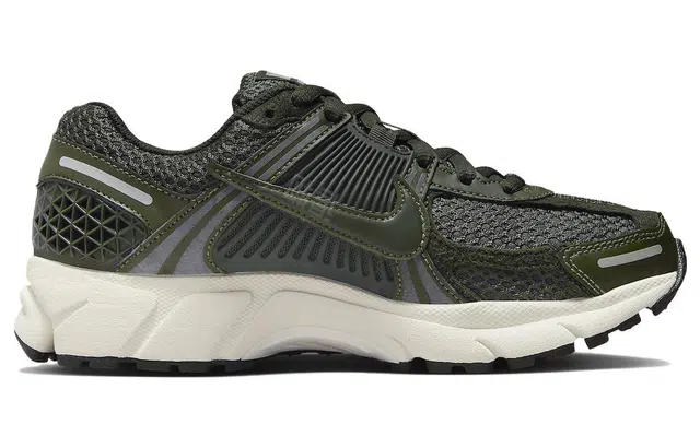 Dolce&Gabbana sneakers with silver reflective details