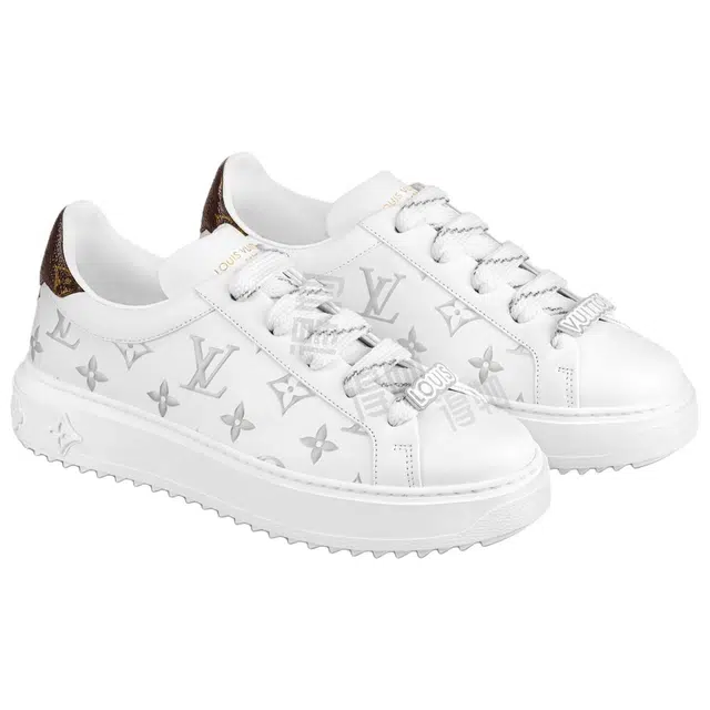 LOUIS VUITTON Time Out