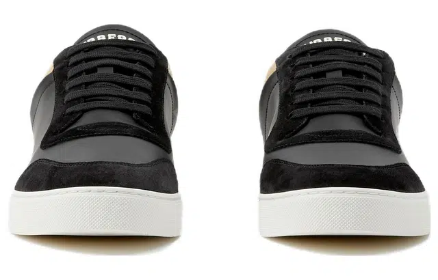 Burberry Round Toe Low Lace-Up Sneakers Black
