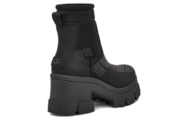 UGG