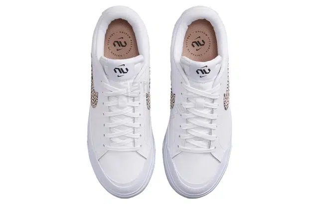 Nike Court Legacy