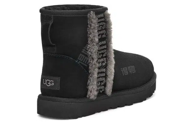 UGG CLASSIC MINI