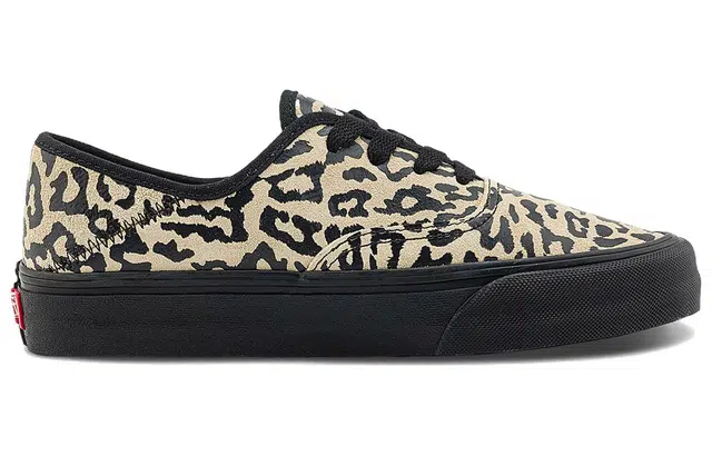Vans Authentic VR3