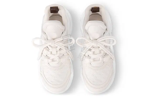 LOUIS VUITTON Archlight 1.0 5cm