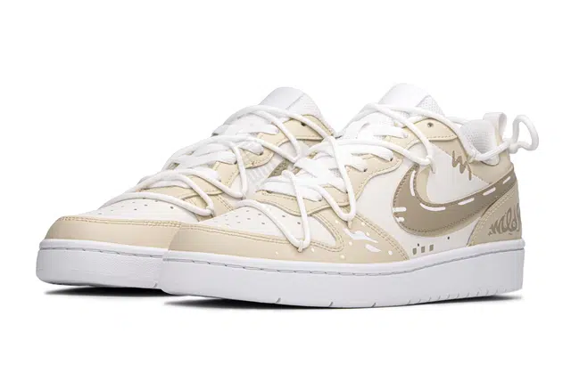 Nike Court Borough FZBB